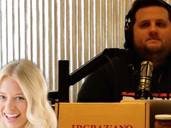 Dog Walk On Video: How Much Does A Vegas Bottle Girl Make A Night?