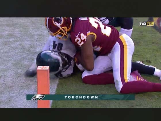 Eagles (+6.5) score with under 30 seconds to play to take the lead over the Redskins 31-27.