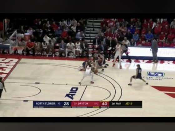 Obi Toppin with a huge dunk to close out the half and cover the +12 1H spread for Dayton