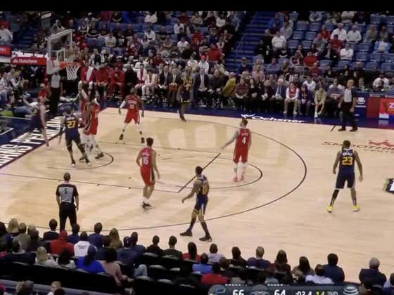 Joe Ingles with a layup in the final seconds to cover 1H -2